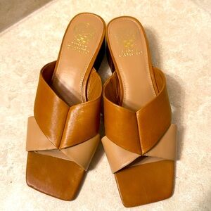 Women’s 10 Vince Camuto Slide